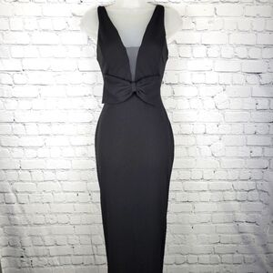 NWT Windsor Size XS Black Formal Dress With Bow